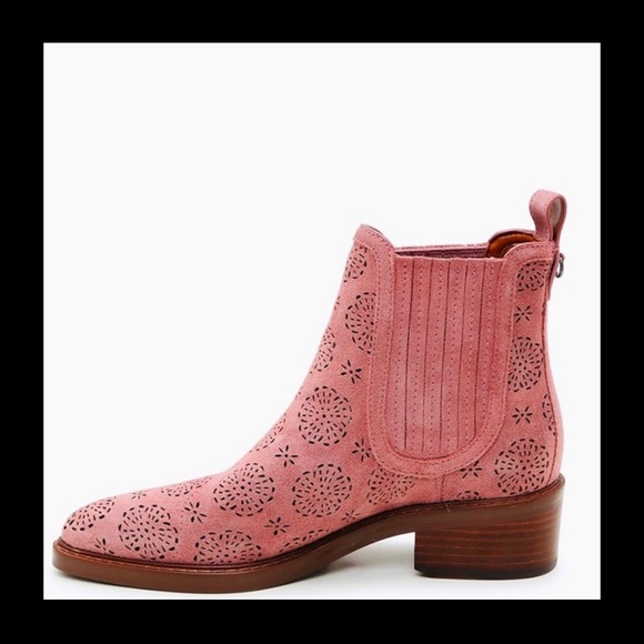 COACH - BOWERY CHELSEA BOOTS - Picture 2 of 9